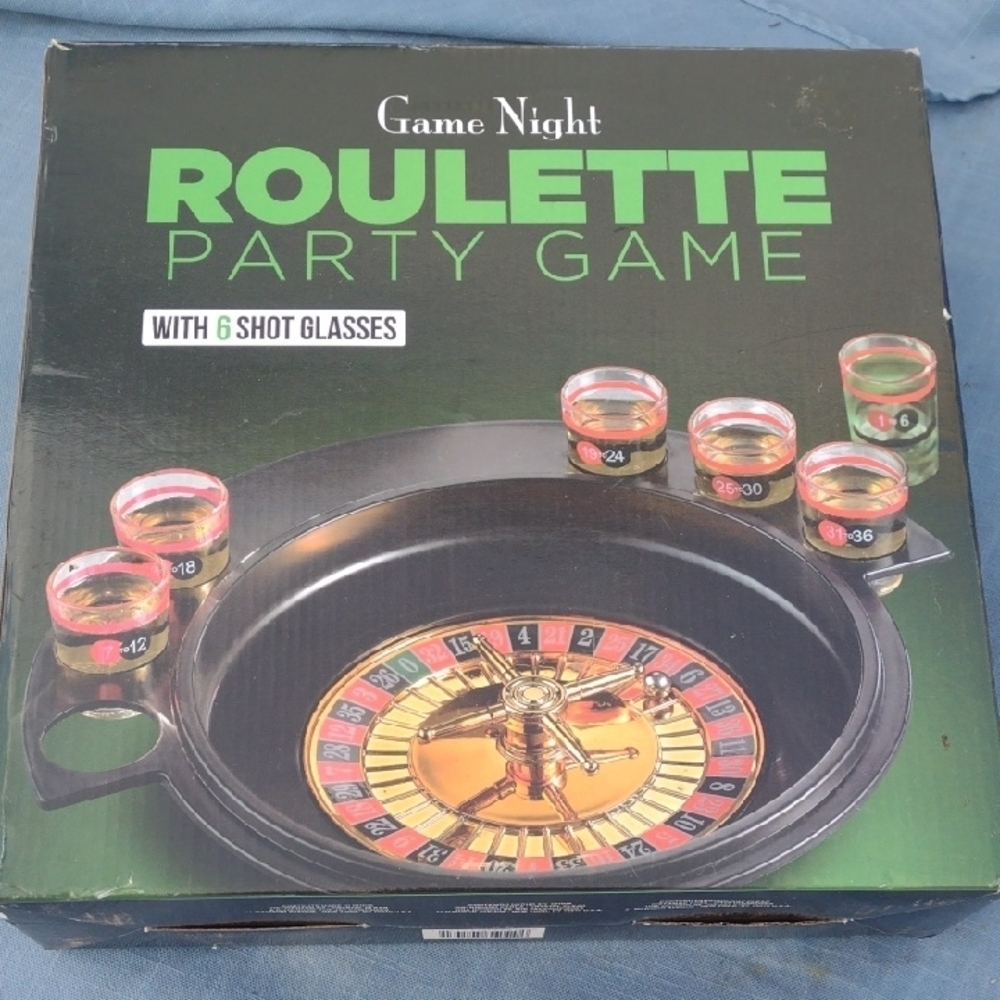 Roulette Party Game with Shot Glasses NWT